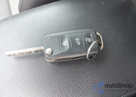 2017 Volkswagen Jetta 1.4T S из США, поврежденный, VIN 3VW2B7AJ7HM329903